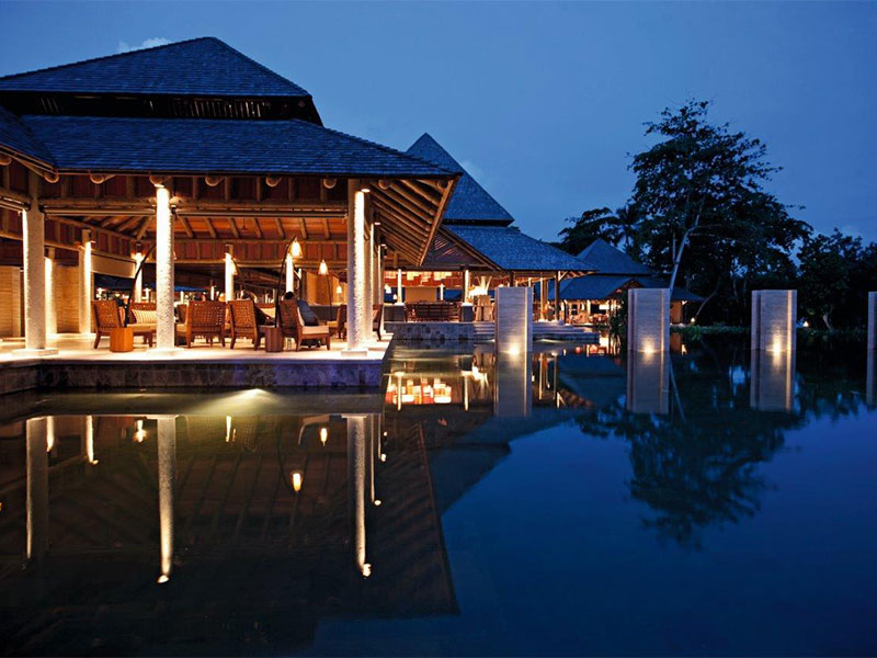 بات بإمكانك الجمع بين العمل والاستجمام مع كونستانس إيفيليا وكونستانس ليموريا في جزر السيشل